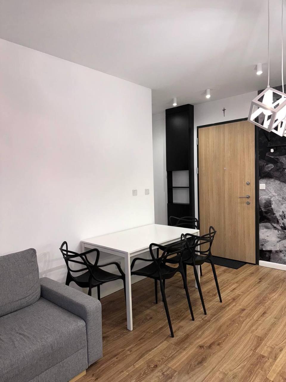 Apartament Comfort & Style 2-room And Free Parking *