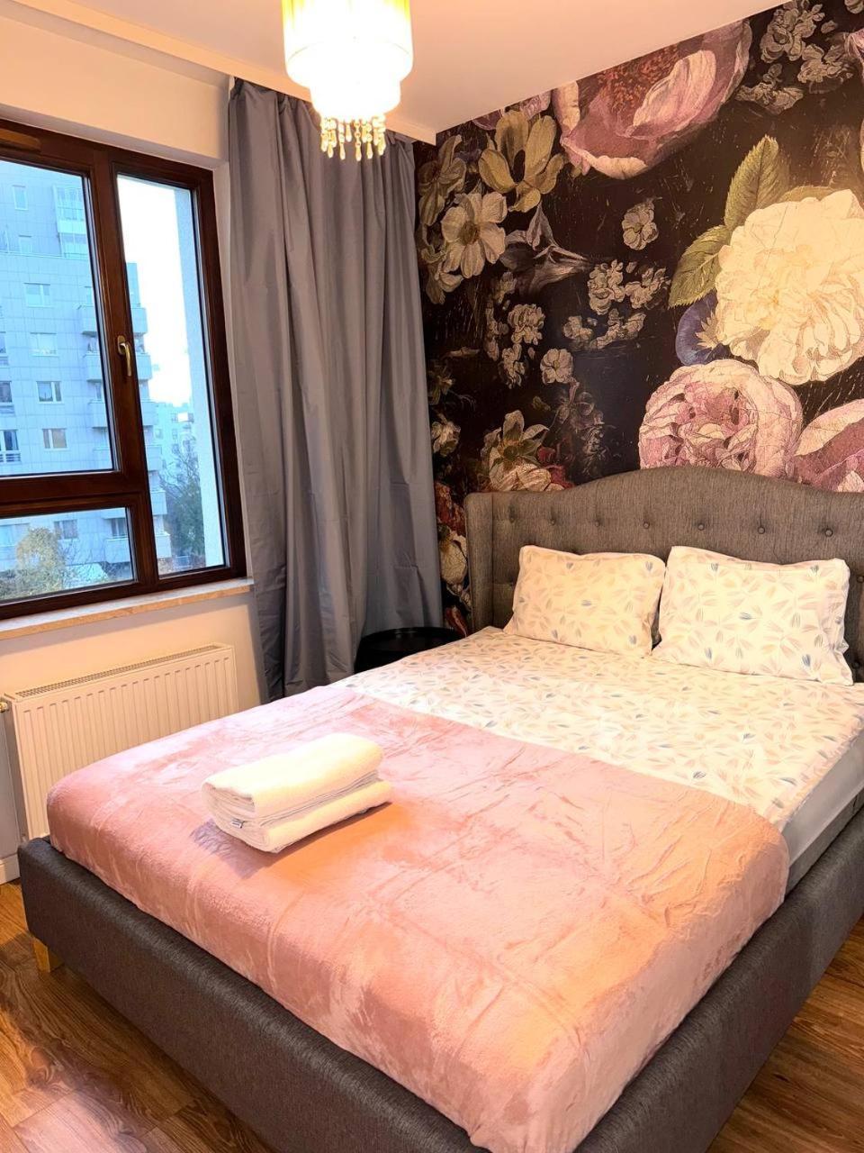 Comfort & Style 2-room And Free Parking Apartament Warszawa
